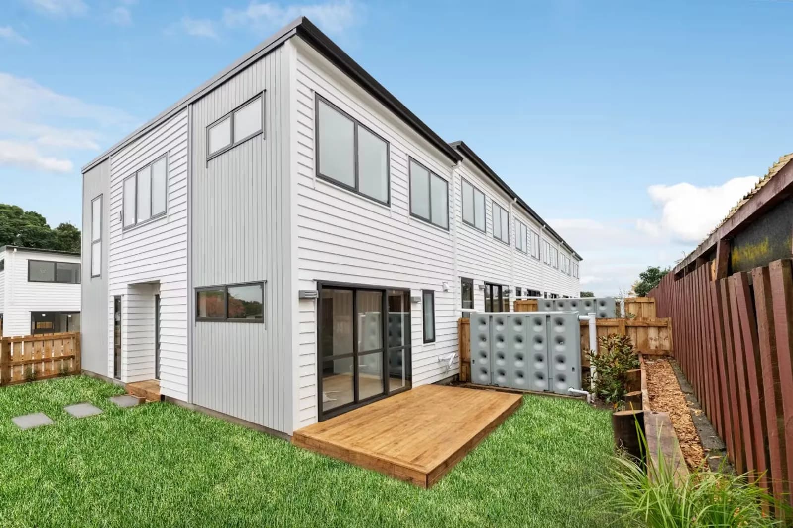 Cadiz Place townhouses in Red Hill, Papakura — view 3