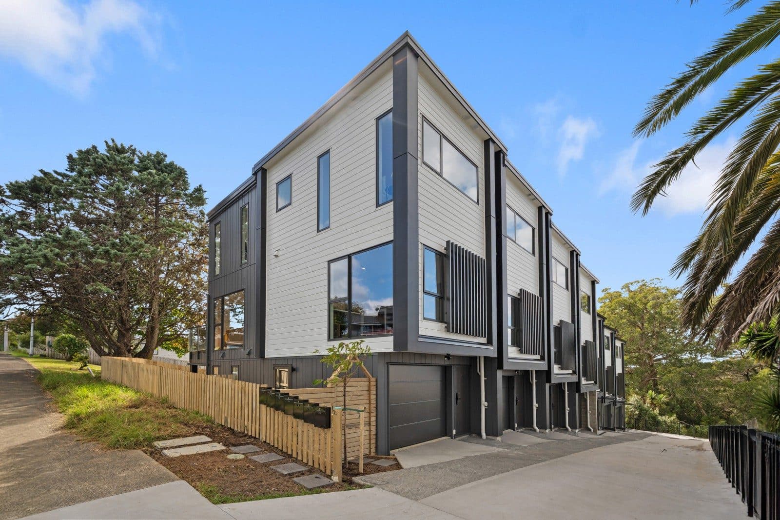 Elizabeth Drive exterior view