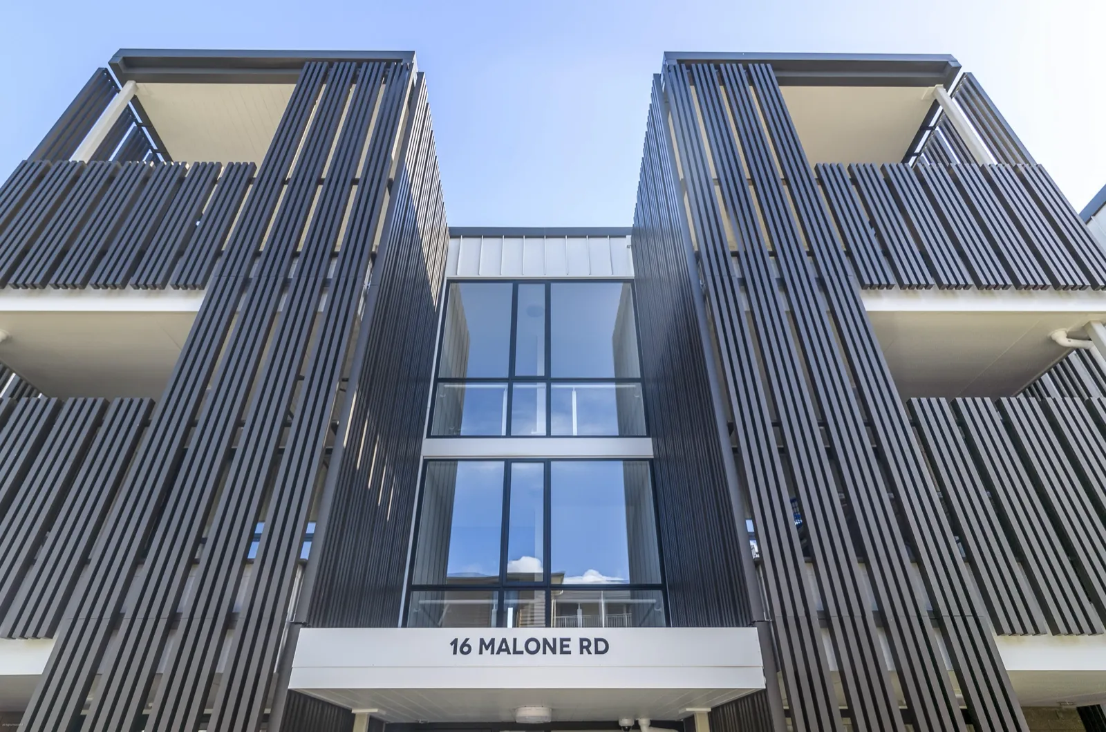 Malone Road apartments in Mount Wellington, Auckland - view 2