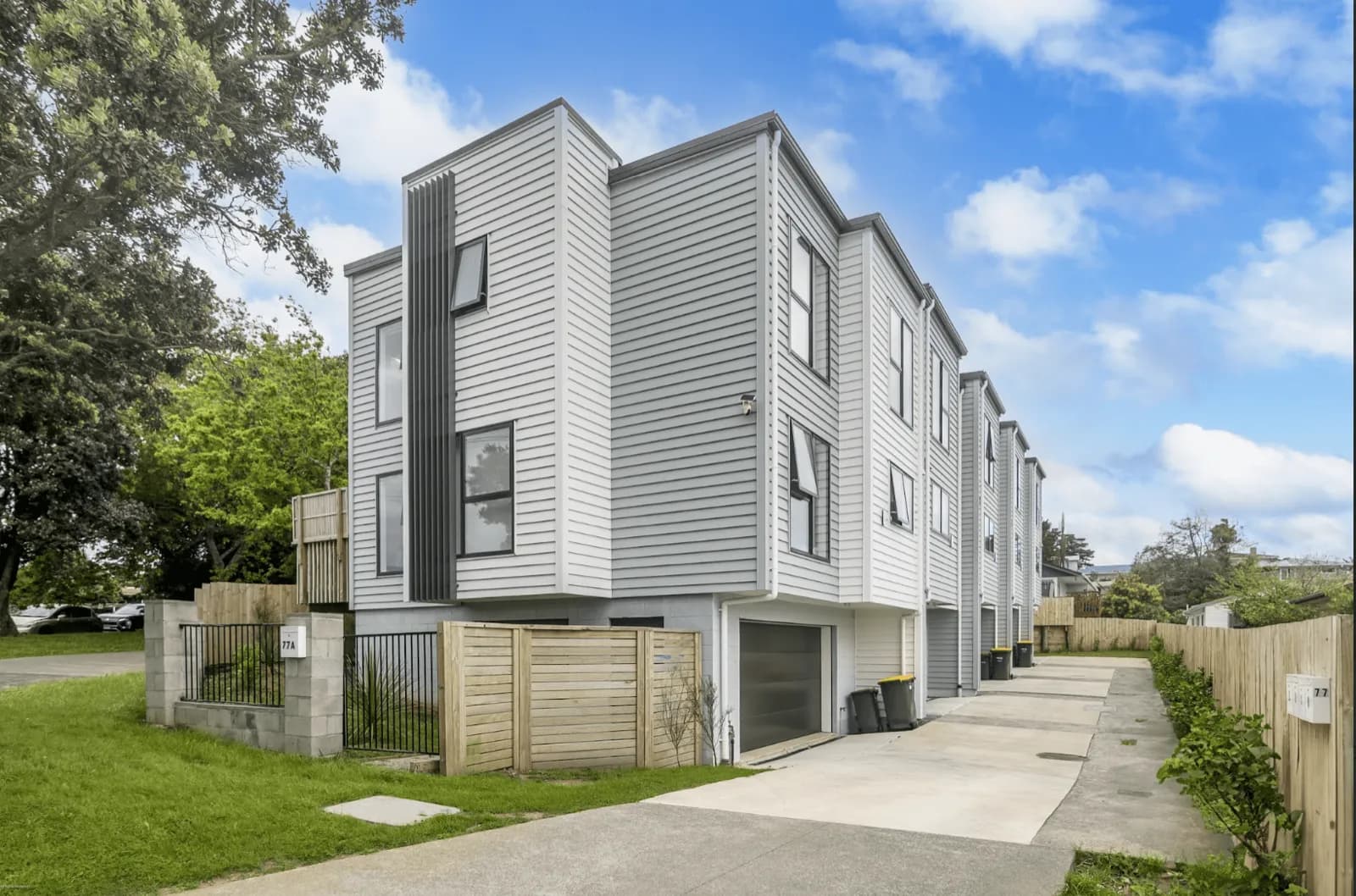Penrose Road townhouses in Mount Wellington, Auckland - view 5