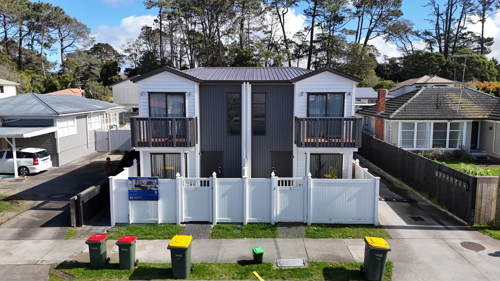 Portage Road townhouses in New Lynn, Auckland — view 4