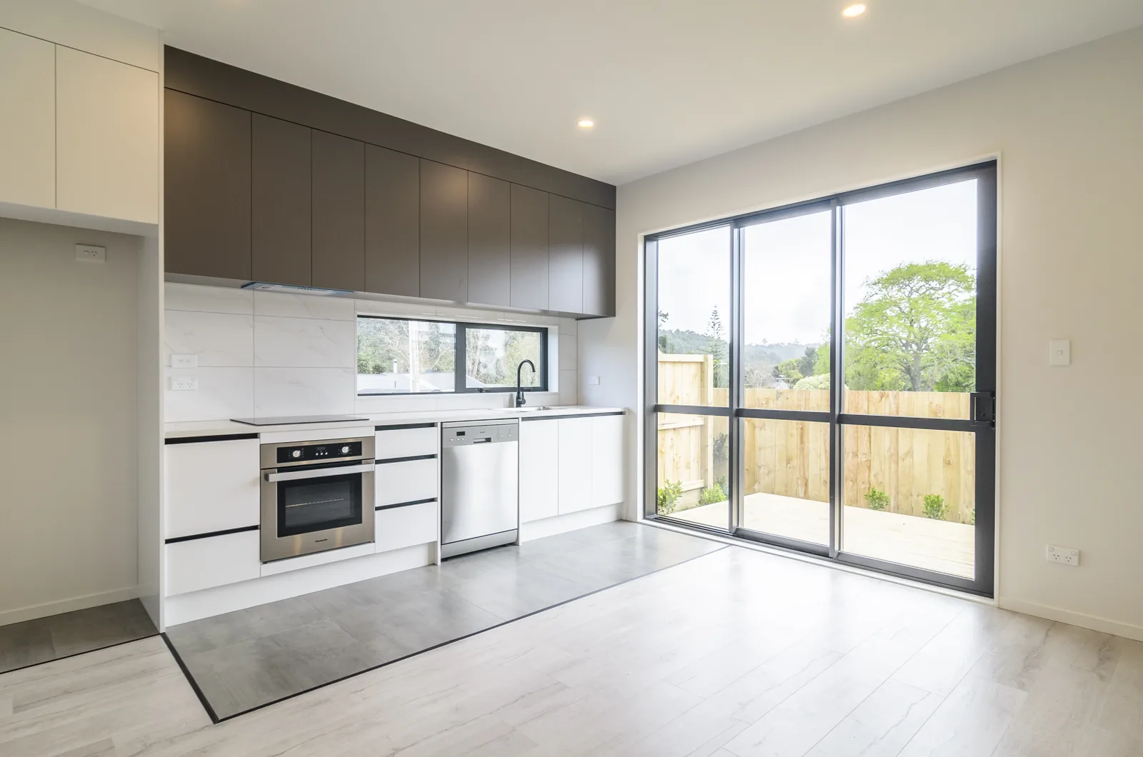 13 Ranch Avenue townhouses in Beach Haven, Auckland — view 2