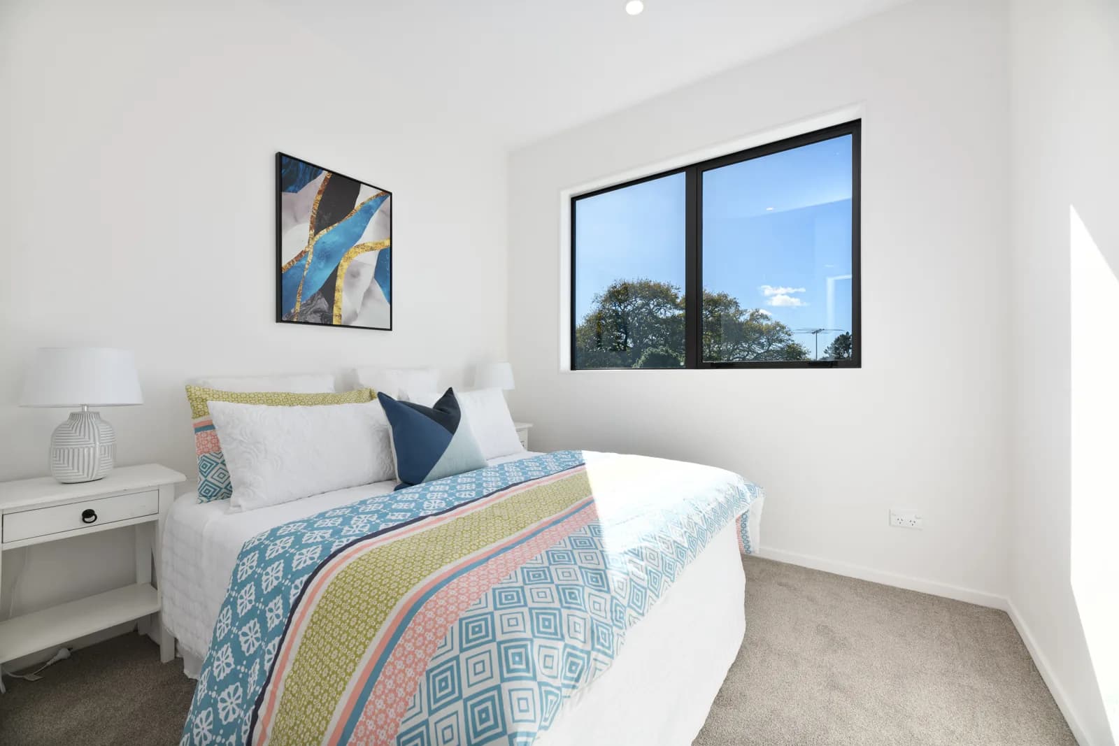 17 Ranch Avenue homes in Beach Haven, Auckland — view 5