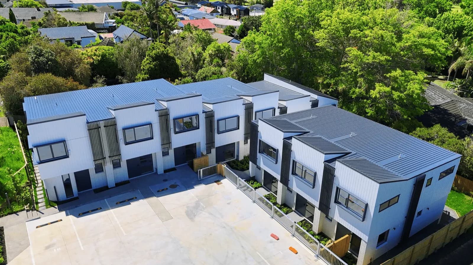 Sunnybrae Road townhouses in Hillcrest, Auckland - view 3