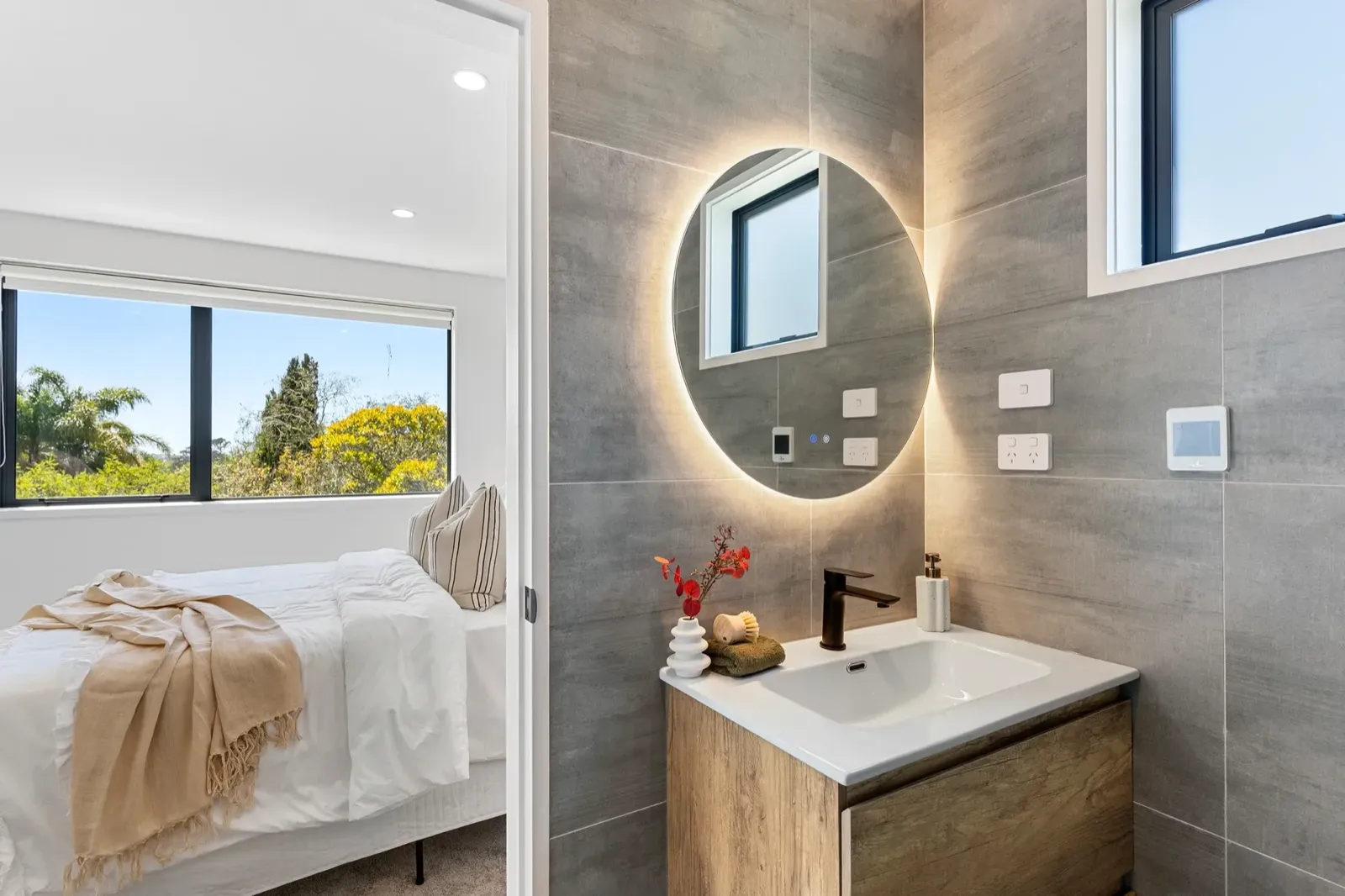 Sunnybrae Road townhouses in Hillcrest, Auckland - view 4