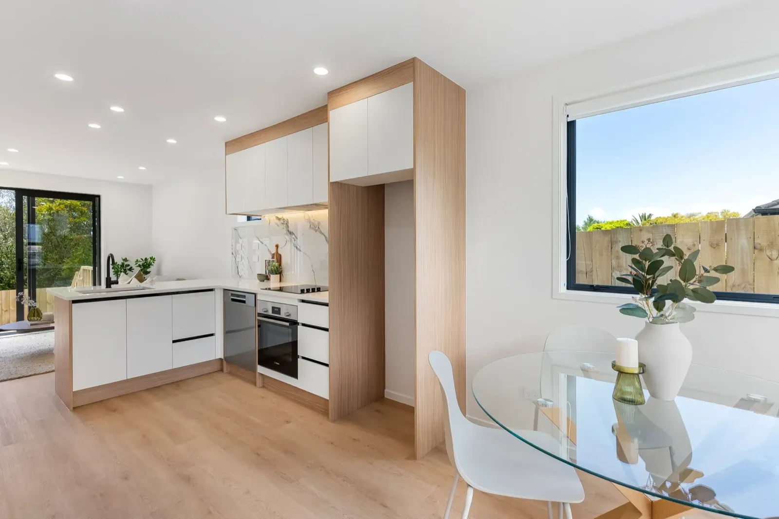 Sunnybrae Road townhouses in Hillcrest, Auckland - view 5