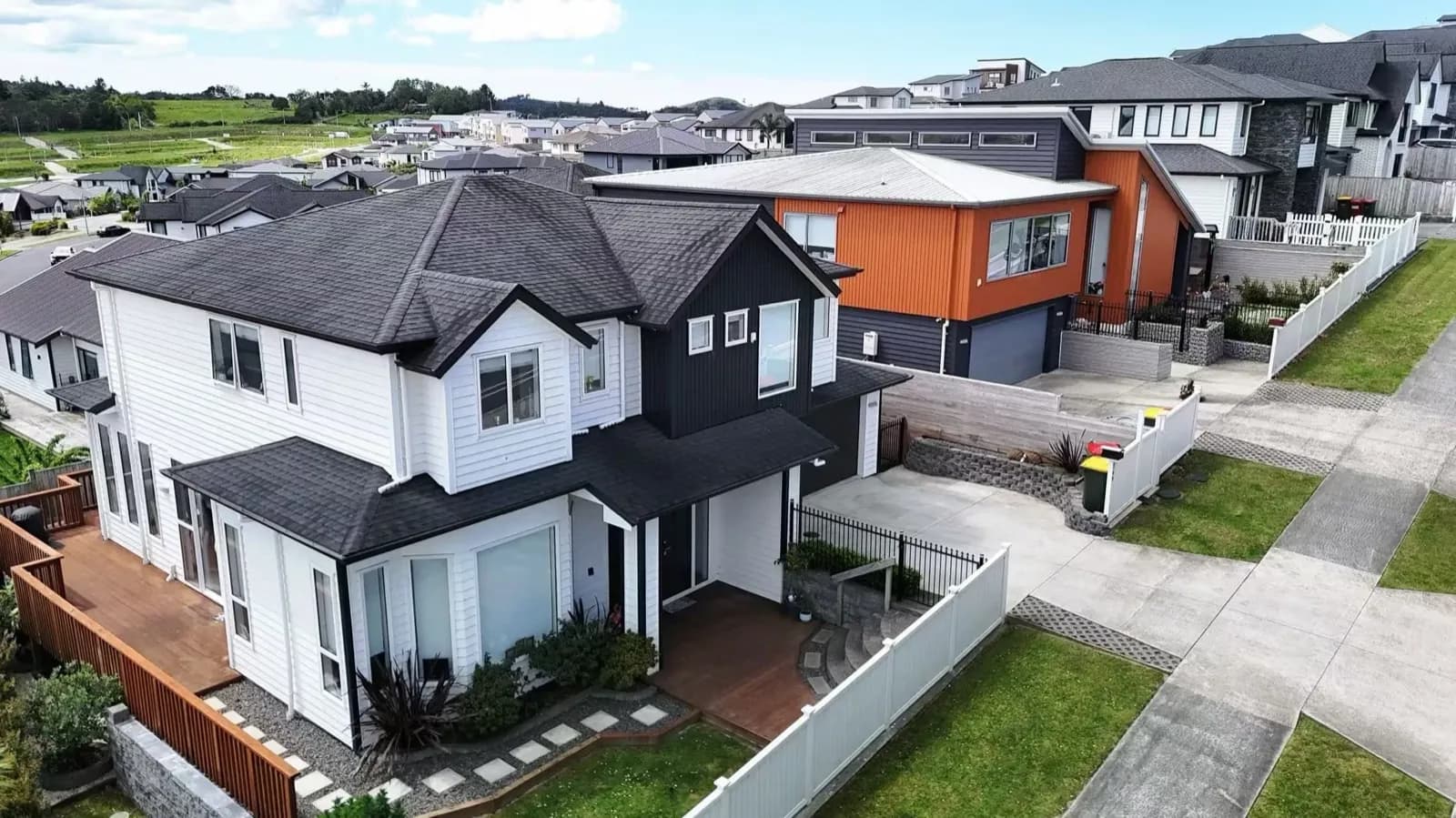 West Hoe Heights home in Orewa, Auckland - view 4