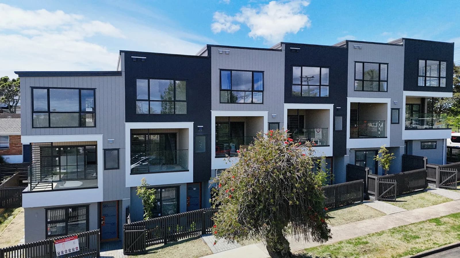 Bayswater Avenue townhouses in Bayswater, Auckland